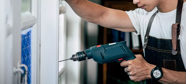 Residential Exterior Window Finishing in Oakland Park, FL
