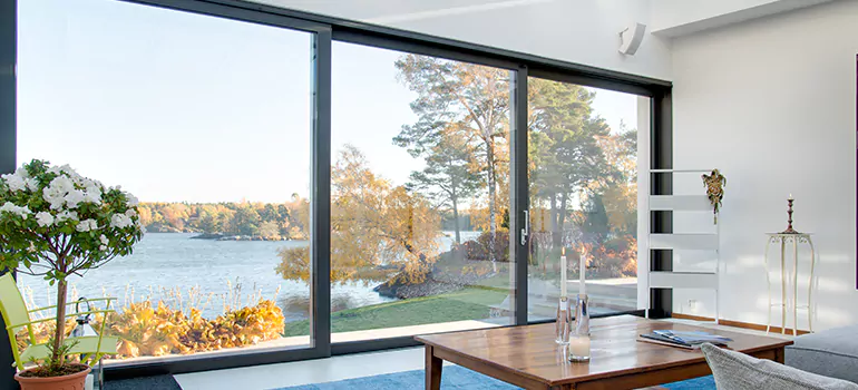 House Window Crank Repair in Oakland Park, FL
