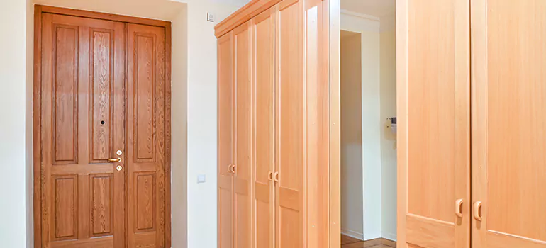 Glass Closet Door Repair in Oakland Park, FL