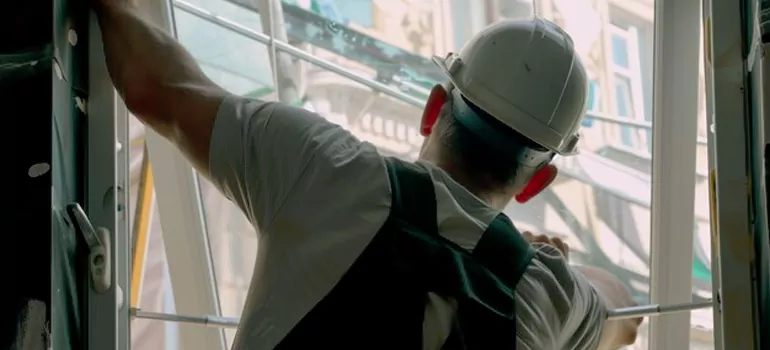 Install Exterior Storm Windows in Oakland Park, FL