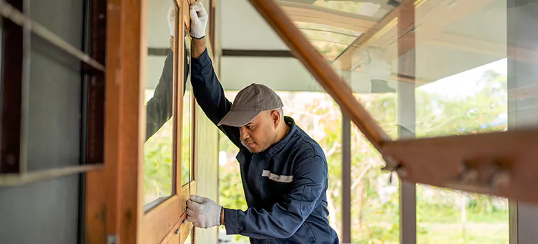 Double Hung Vinyl Window Sash Replacement in Oakland Park, FL